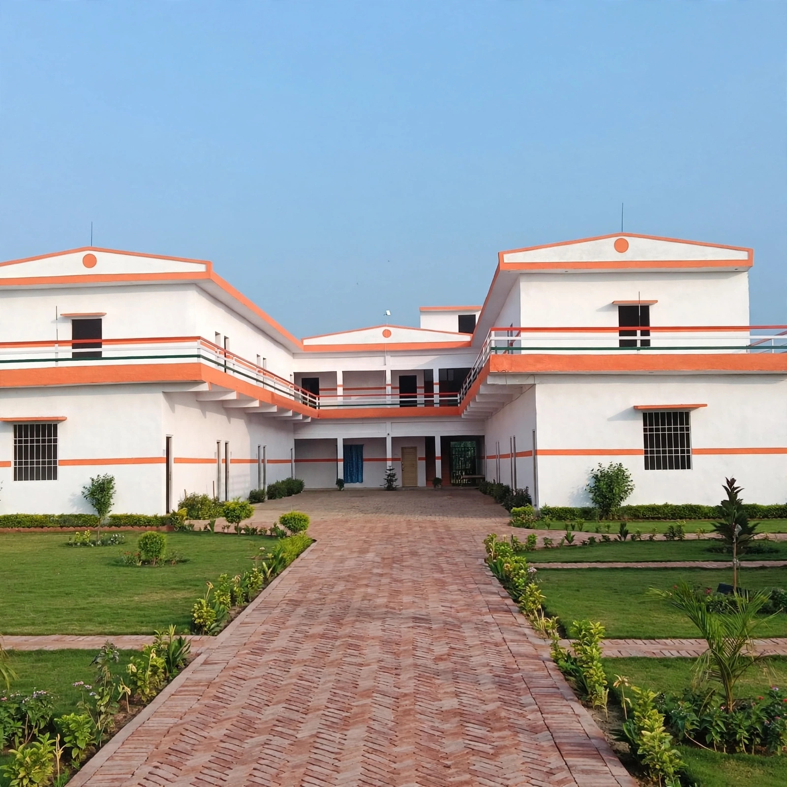 SCHOOL CAMPUS